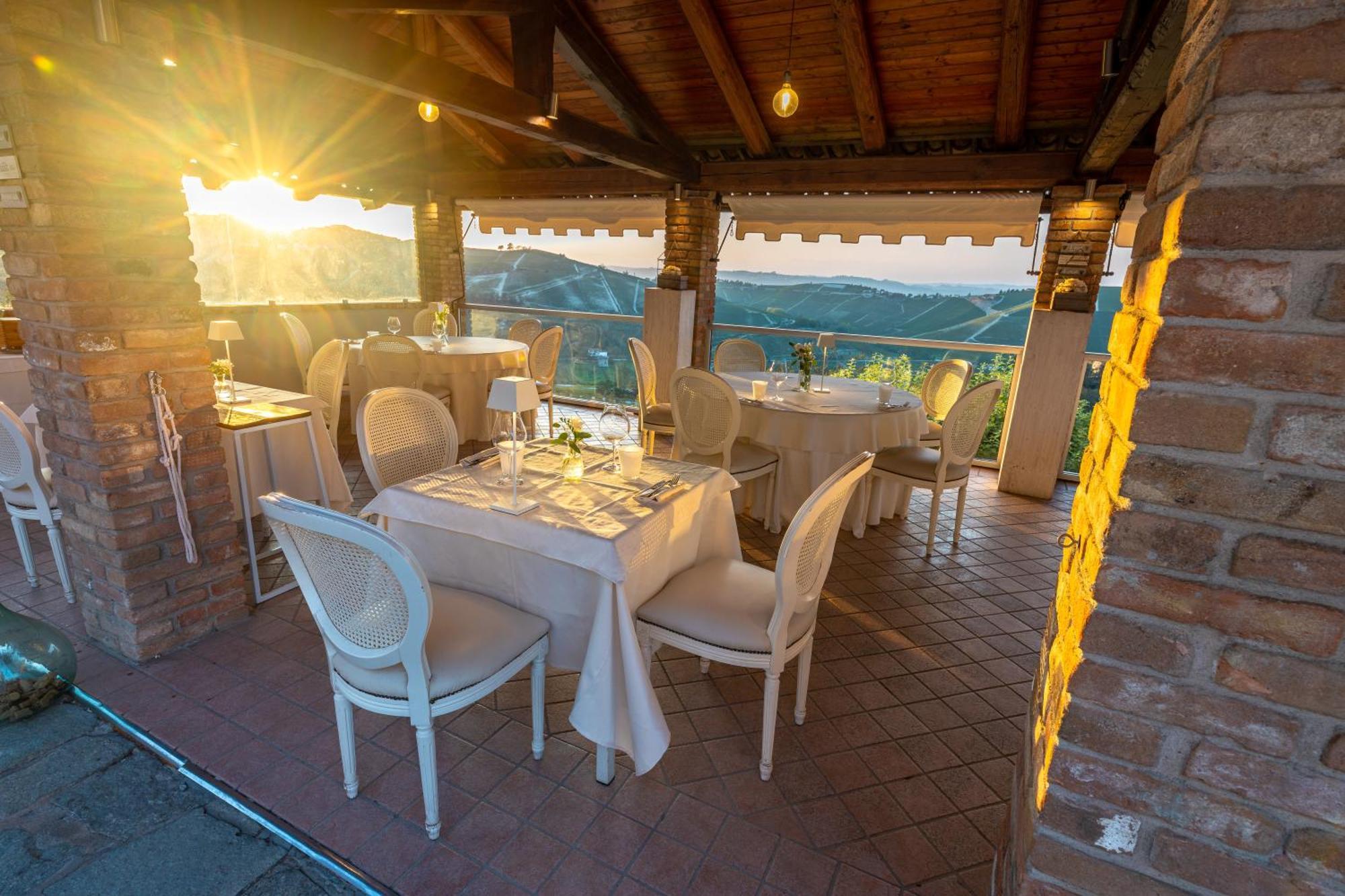Locanda San Giorgio Neviglie Eksteriør billede