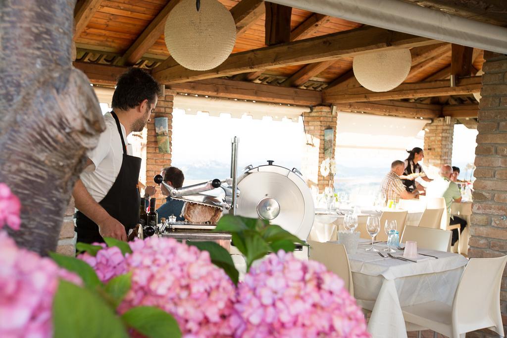 Locanda San Giorgio Neviglie Eksteriør billede