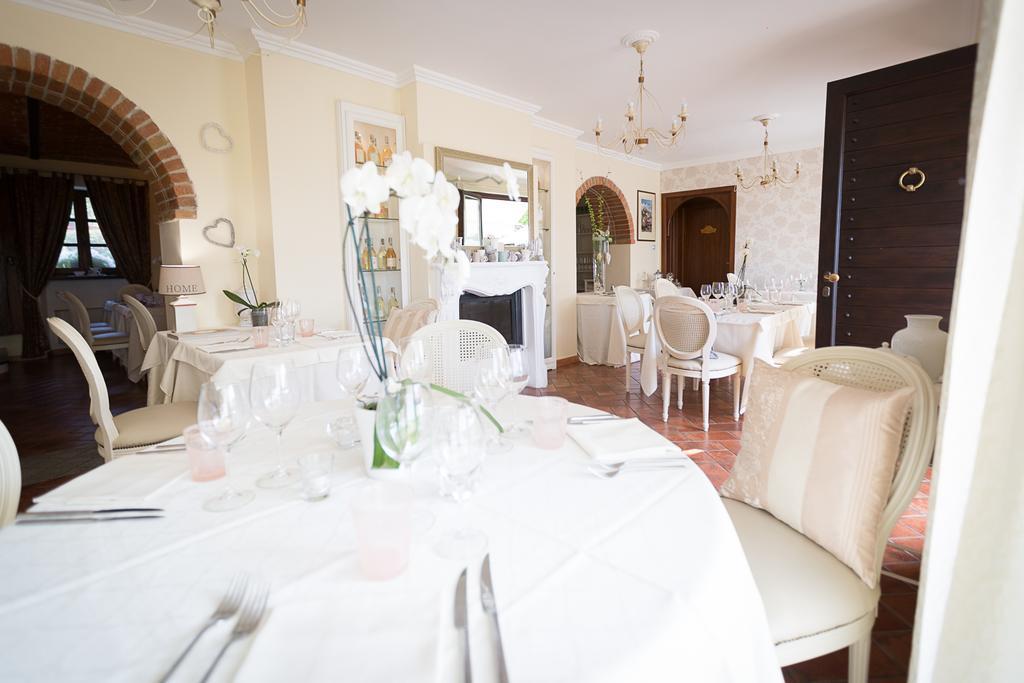 Locanda San Giorgio Neviglie Eksteriør billede